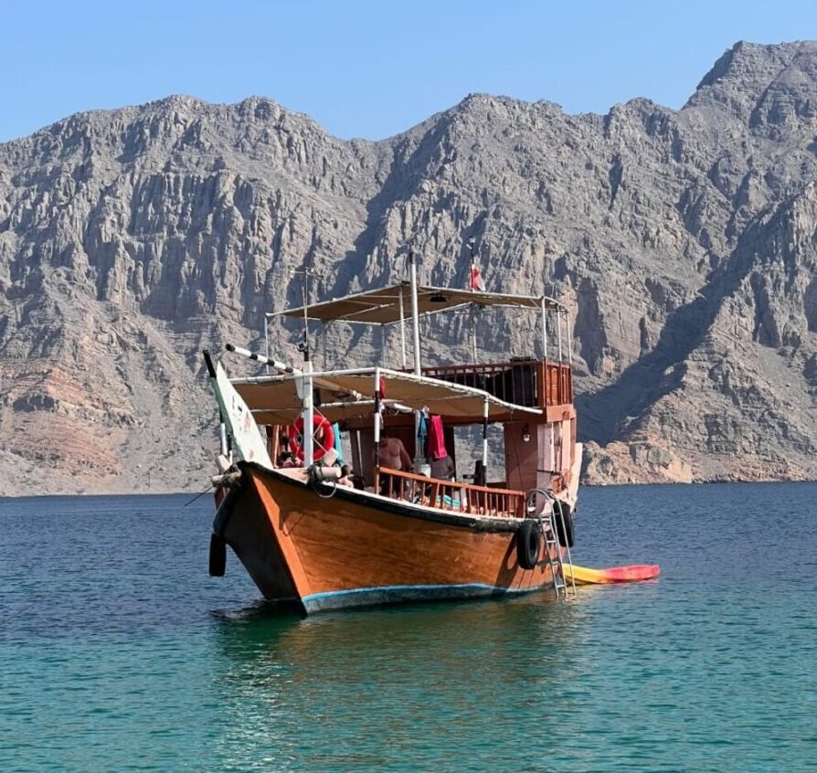 Thrilling Dhow Cruises and Coastal Scenery