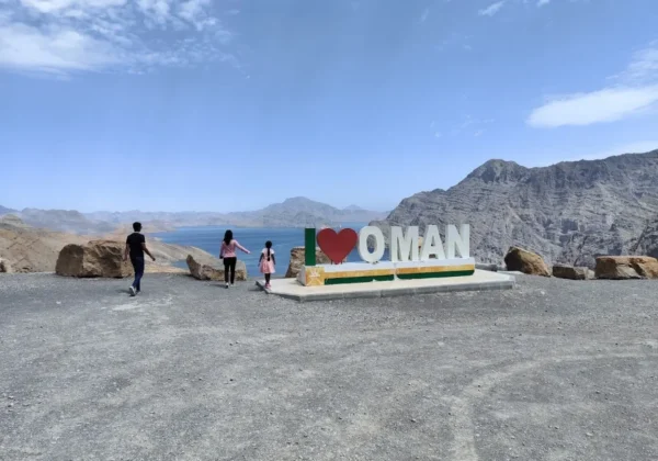 Guests at the Khor Najd lookout in Musandam